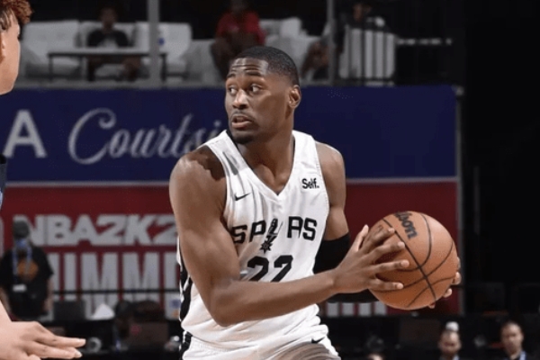 NBA球隊(duì)如何通過(guò)選秀系統(tǒng)發(fā)掘潛力新秀？