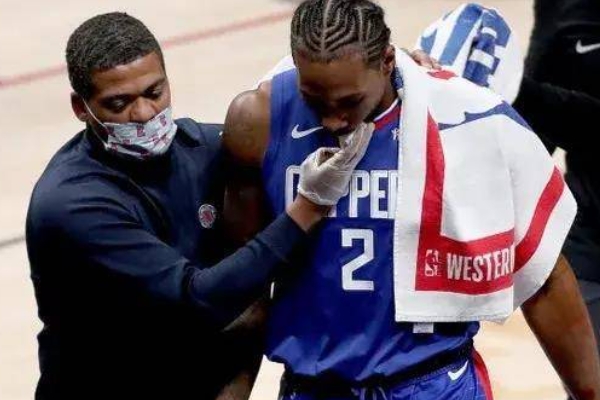 <a href=http://8809.jianzhanzj.com/tag/kuaichuan.html target=_blank class=infotextkey>快船</a>主將倫納德因臀部傷勢告別賽場